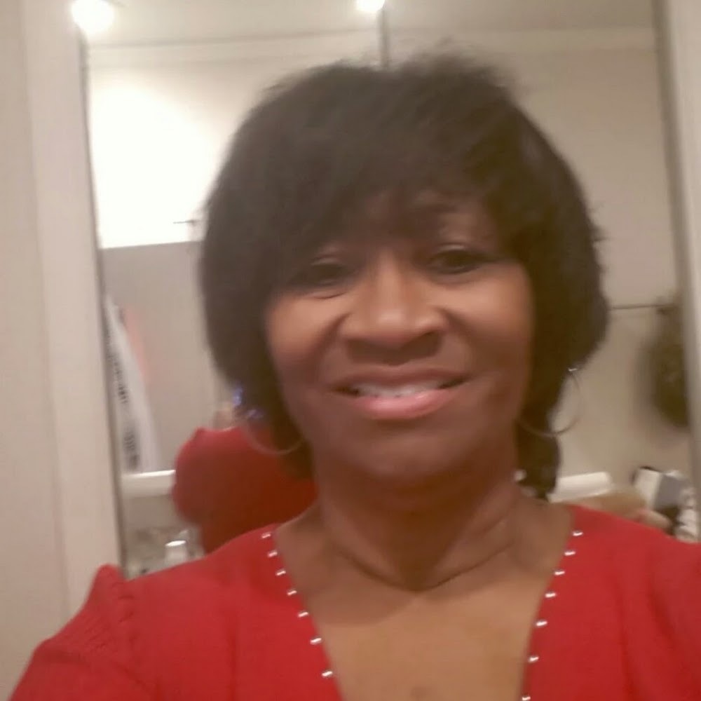 Meet your Posher, Evelyn b